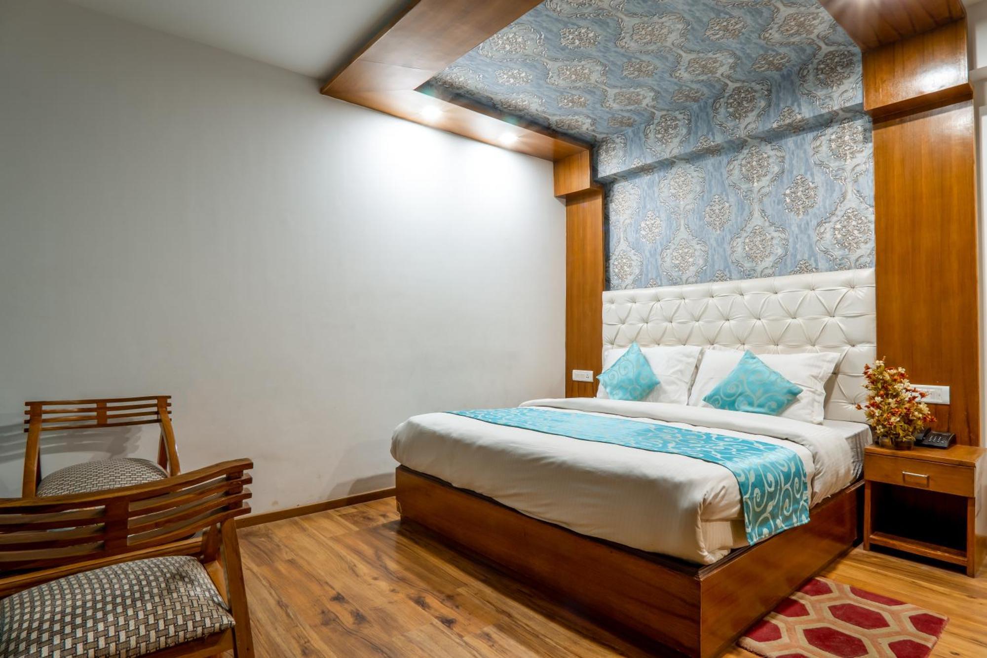 Pristine Inn Manali Экстерьер фото