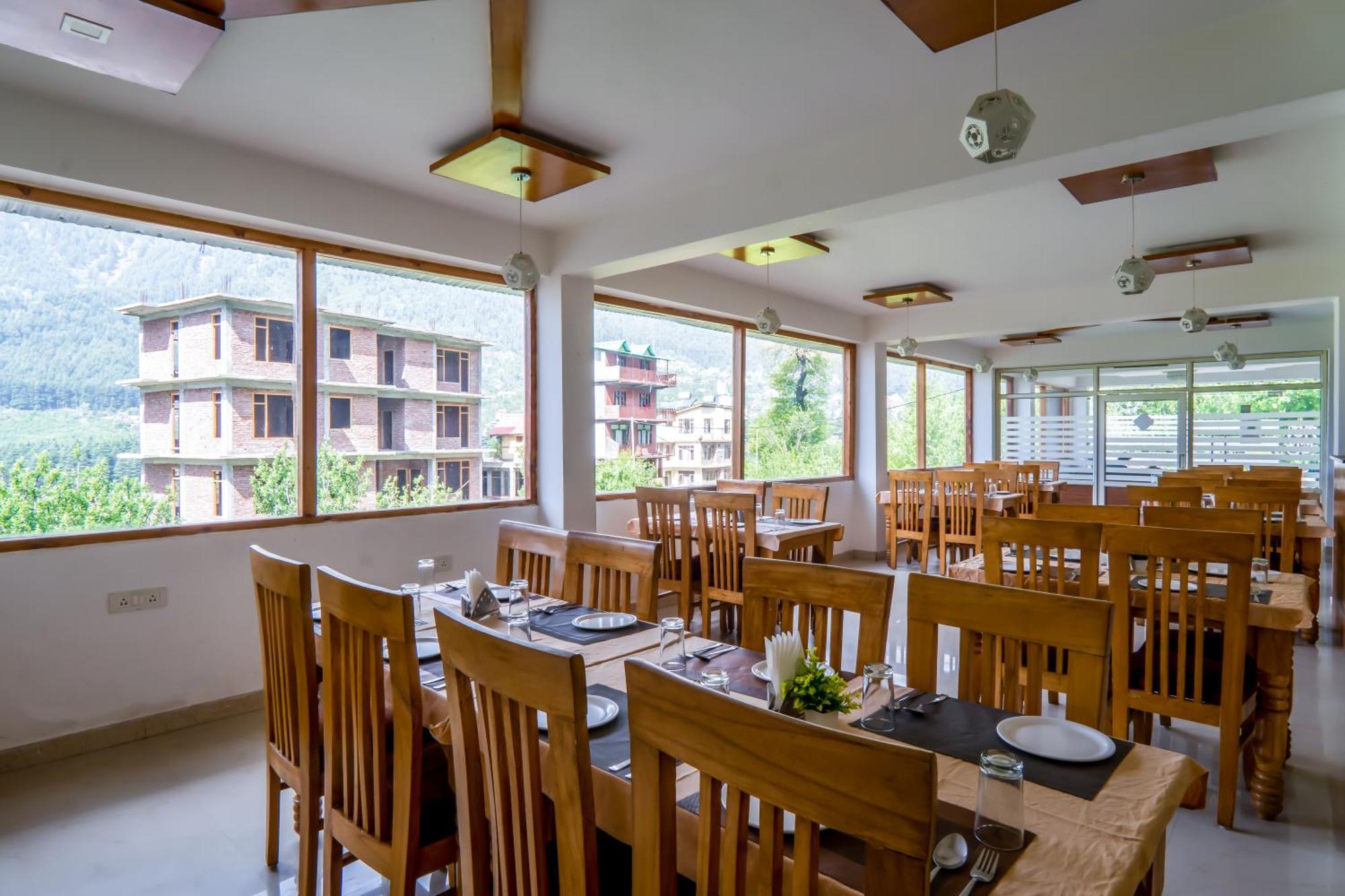 Pristine Inn Manali Экстерьер фото