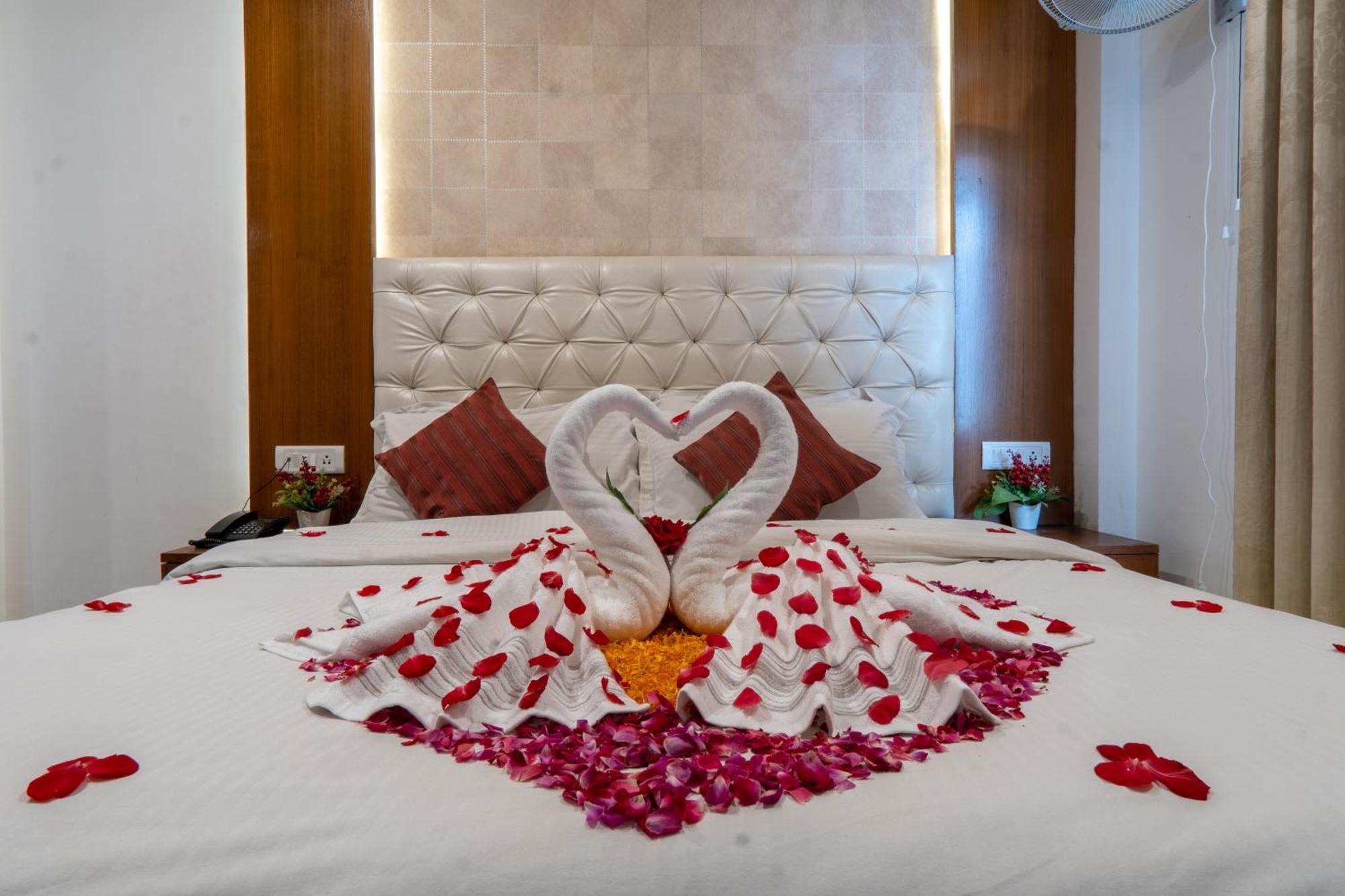 Pristine Inn Manali Экстерьер фото